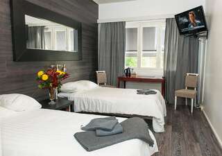 Отель Hotelli & Ravintola Martinhovi Райсио Двухместный номер с 2 отдельными кроватями-1